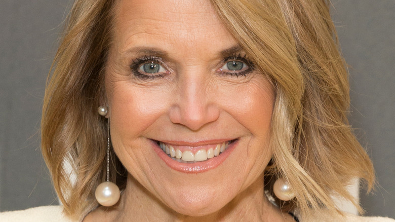 Katie Couric smling