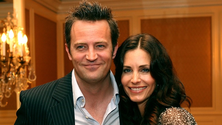 Courteney Cox and Matthew Perry smiling