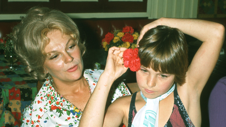 Joanna Moore poses with Tatum O'Neal